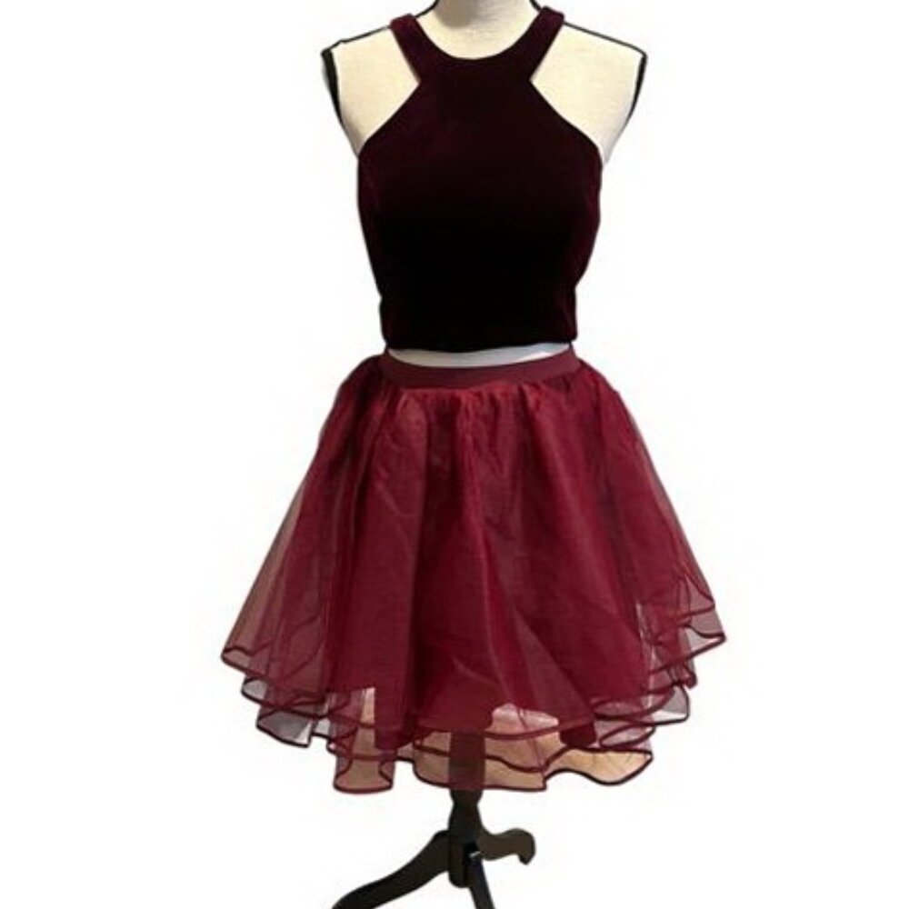 Kalani Hilliker by Alyce Paris Wine Velvet Top Tulle Fit & Flare Skirt